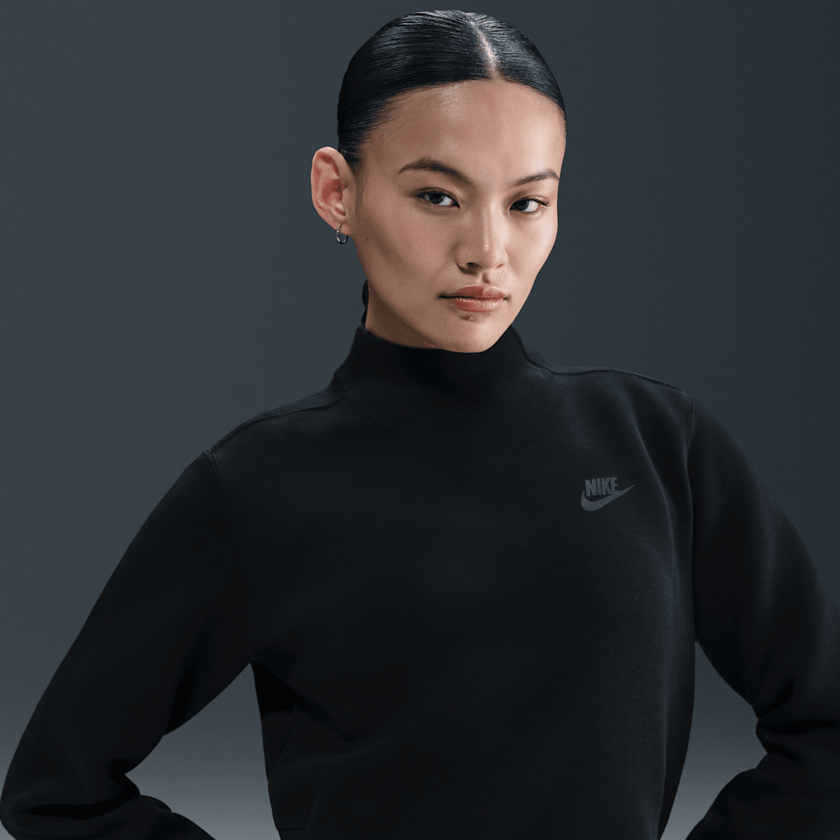 NIKE公式】 ブラック テックフリース アパレル【ナイキ公式通販】